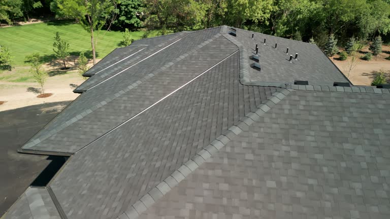 Fast & Reliable Emergency Roof Repairs in Noyack, NY